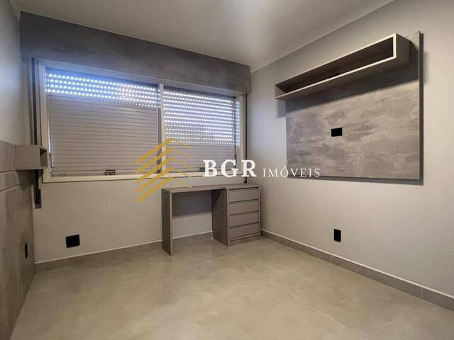 Apartamento para Venda em Santos - 2